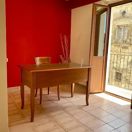Il Balcone Di Garofani